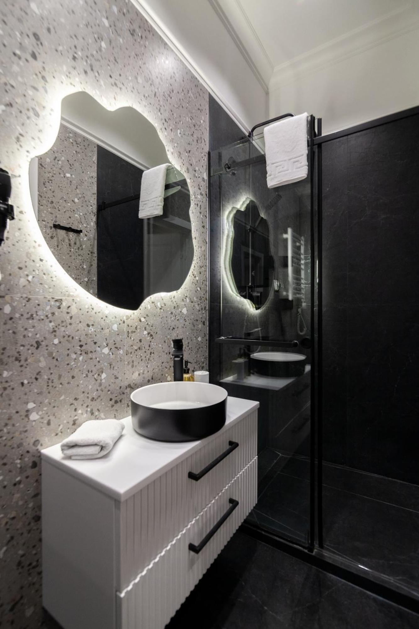Leogrand Apartments On Franka 35 Lviv Exterior foto